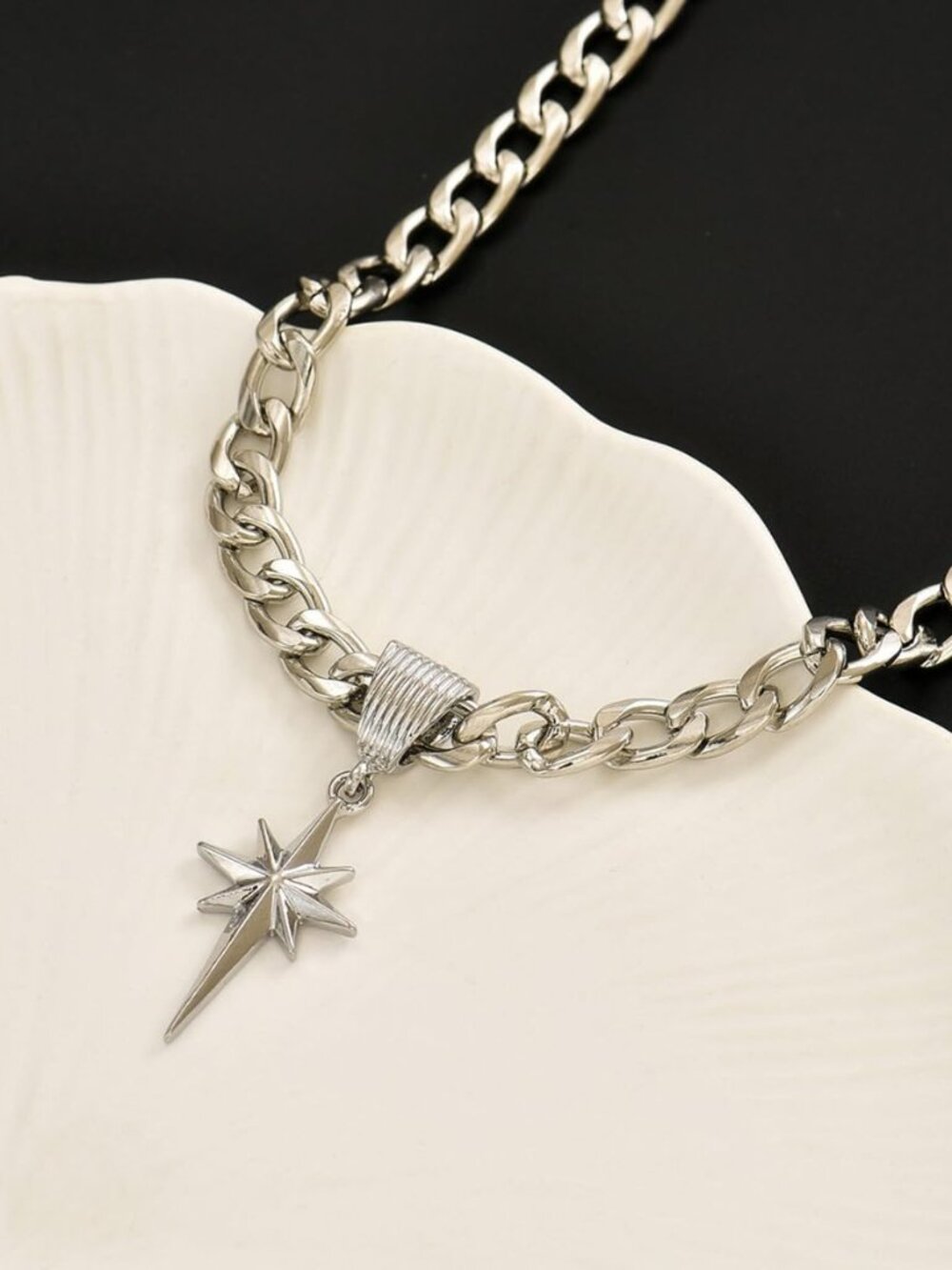 Chunky Gold Necklace for Women Trendy Big Statement Necklace Large Thick Cuban L - Picture 5 of 7